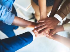 Birmingham lanza iniciativa laboral Reinvest tras escuchar a su comunidad Birmingham lanza iniciativa laboral Reinvest tras escuchar a su comunidad