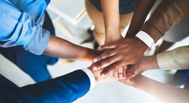 Birmingham lanza iniciativa laboral Reinvest tras escuchar a su comunidad Birmingham lanza iniciativa laboral Reinvest tras escuchar a su comunidad