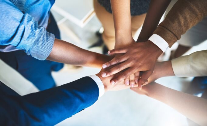 Birmingham lanza iniciativa laboral Reinvest tras escuchar a su comunidad Birmingham lanza iniciativa laboral Reinvest tras escuchar a su comunidad