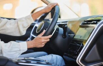 Celebre el Día de la Tierra conociendo vehículos eléctricos en todo el estado Celebre el Día de la Tierra conociendo vehículos eléctricos en todo el estado