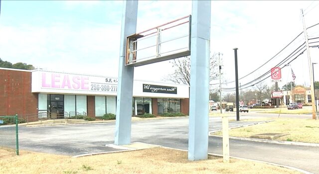 Ciudad de Gadsden revoca la licencia comercial de Emporium South LLC Ciudad de Gadsden revoca la licencia comercial de Emporium South LLC