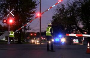 Conductor gravemente herido tras ser arrollado por un tren en Leeds Conductor gravemente herido tras ser arrollado por un tren en Leeds