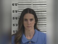 Exentrenadora de Cold Springs acusada de delitos sexuales con estudiante Exentrenadora de Cold Springs acusada de delitos sexuales con estudiante