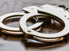 Exoficial de policía de Hamilton acusada de cargos que involucran a un estudiante Exoficial de policía de Hamilton acusada de cargos que involucran a un estudiante