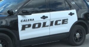 Joven de 21 años muere tras chocar su vehículo contra un árbol e incendiarse en Calera Joven de 21 años muere tras chocar su vehículo contra un árbol e incendiarse en Calera