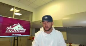 Los Stallions preparan su debut local con una concentración de ánimo Los Stallions preparan su debut local con una concentración de ánimo