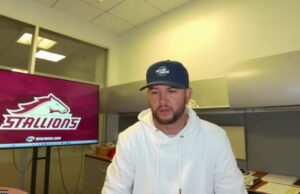 Los Stallions preparan su debut local con una concentración de ánimo Los Stallions preparan su debut local con una concentración de ánimo