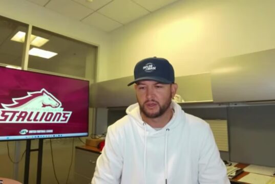 Los Stallions preparan su debut local con una concentración de ánimo Los Stallions preparan su debut local con una concentración de ánimo