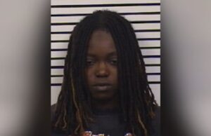 Mujer de Aliceville acusada de intento de asesinato tras tiroteo Mujer de Aliceville acusada de intento de asesinato tras tiroteo