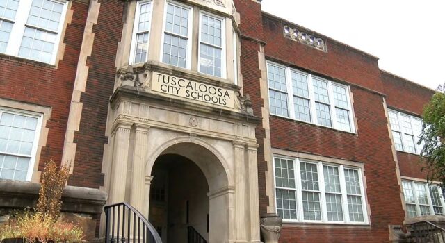 Un gran logro para la junta escolar de la ciudad de Tuscaloosa Un gran logro para la junta escolar de la ciudad de Tuscaloosa