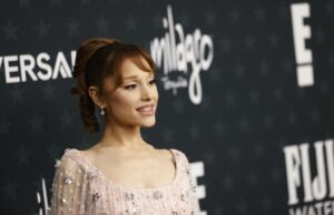 Ariana Grande anuncia lanzamiento de su nuevo álbum Petal y gira mundial Ariana Grande anuncia lanzamiento de su nuevo álbum Petal y gira mundial