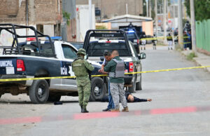 Ataque armado en Zacatecas deja víctimas y daños en comandancia policial Ataque armado en Zacatecas deja víctimas y daños en comandancia policial