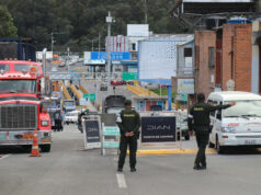 Crisis comercial en frontera Ecuador-Colombia genera pérdidas millonarias por aranceles Crisis comercial en frontera Ecuador-Colombia genera pérdidas millonarias por aranceles