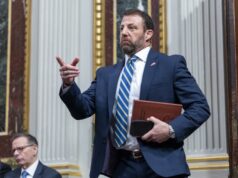 EE. UU. estudia prohibir vuelos internacionales en aeropuertos de ciudades santuario EE. UU. estudia prohibir vuelos internacionales en aeropuertos de ciudades santuario