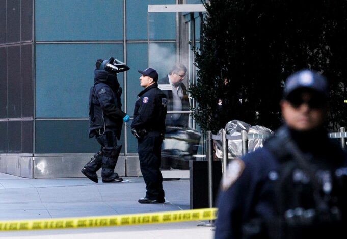 FBI investiga posible conexión en muertes de once científicos estadounidenses FBI investiga posible conexión en muertes de once científicos estadounidenses