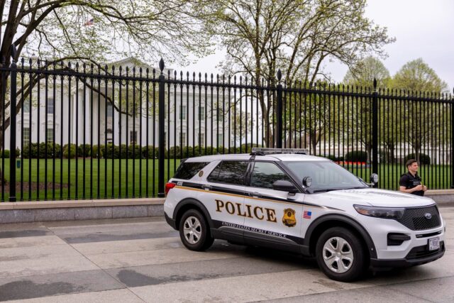 Intruso arrestado tras intentar saltar perímetro de seguridad cerca de la Casa Blanca