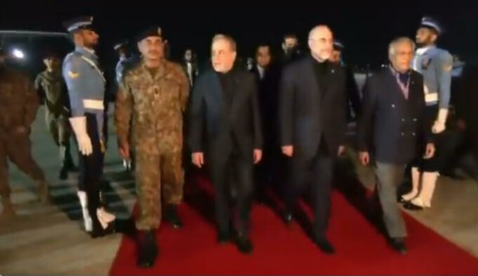 Llegada de delegación iraní a Pakistán para negociar con Estados Unidos Llegada de delegación iraní a Pakistán para negociar con Estados Unidos