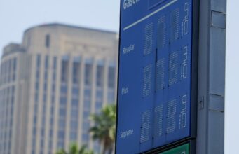 Petróleo en Texas supera los 104 dólares ante discurso de Donald Trump contra Irán Petróleo en Texas supera los 104 dólares ante discurso de Donald Trump contra Irán