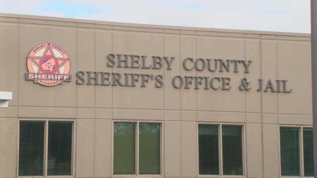 Residentes del Condado de Shelby perdieron más de $5 millones a manos de estafadores en 2024