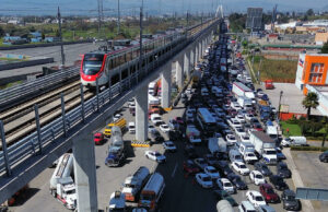 Transportistas en México suspenden protestas por inseguridad y presunta represión estatal Transportistas en México suspenden protestas por inseguridad y presunta represión estatal