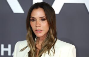 Victoria Beckham rompe el silencio sobre la supuesta crisis familiar con su hijo Brooklyn Victoria Beckham rompe el silencio sobre la supuesta crisis familiar con su hijo Brooklyn