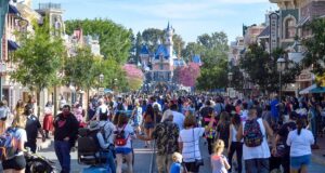 Disney implementa escaneo facial para agilizar el acceso a sus parques temáticos Disney implementa escaneo facial para agilizar el acceso a sus parques temáticos