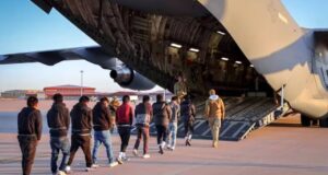 Crisis en EE. UU. por plan de deportaciones masivas de un millón de migrantes Crisis en EE. UU. por plan de deportaciones masivas de un millón de migrantes