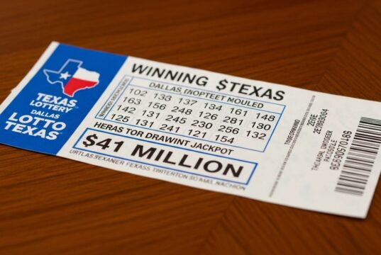 Texano de Richardson gana 41 millones en Lotto Texas y revela planes Texano de Richardson gana 41 millones en Lotto Texas y revela planes