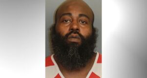 Arrestan a hombre de Birmingham por atropellar a un peatón con su auto Arrestan a hombre de Birmingham por atropellar a un peatón con su auto