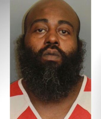 Arrestan a hombre de Birmingham por atropellar a un peatón con su auto Arrestan a hombre de Birmingham por atropellar a un peatón con su auto