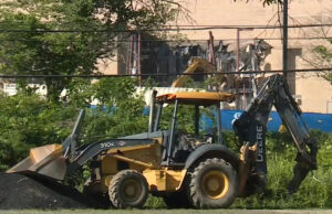 Comienza la demolición en el sitio del antiguo Brookwood Mall Comienza la demolición en el sitio del antiguo Brookwood Mall