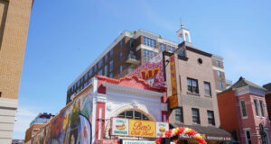 El emblemático Ben’s Chili Bowl reabre sus puertas en Washington El emblemático Ben's Chili Bowl reabre sus puertas en Washington
