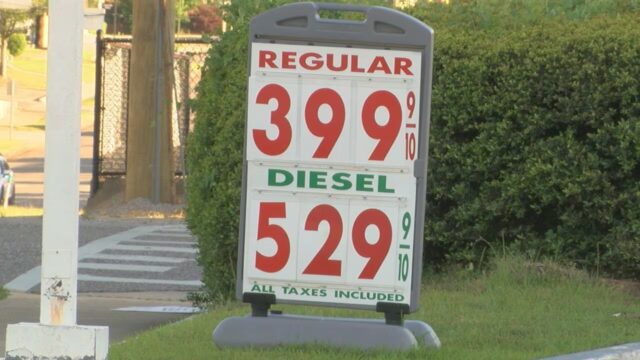 Gasolina en Alabama sube a $4 por demanda estacional y factores globales