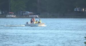 Hallan el cuerpo de un navegante desaparecido en el lago Guntersville Hallan el cuerpo de un navegante desaparecido en el lago Guntersville
