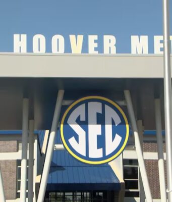 Hoover Met se prepara para el Torneo de Béisbol SEC 2026 Hoover Met se prepara para el Torneo de Béisbol SEC 2026