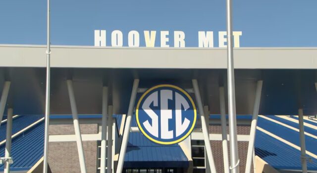 Hoover Met se prepara para el Torneo de Béisbol SEC 2026 Hoover Met se prepara para el Torneo de Béisbol SEC 2026
