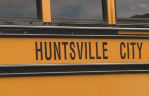 Escuelas de Huntsville anuncian salida temprana ante la amenaza de tormentas Escuelas de Huntsville anuncian salida temprana ante la amenaza de tormentas