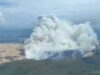 Incendio en Palo Verde consume cientos de hectáreas Vista aérea de una inmensa columna de humo blanco provocada por un incendio forestal en el Parque Nacional Palo Verde.