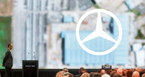 Mercedes-Benz inaugura planta en Argentina tras invertir 110 millones de dólares Mercedes-Benz inaugura planta en Argentina tras invertir 110 millones de dólares