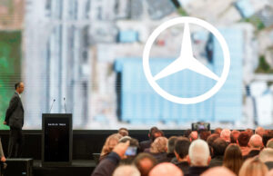 Mercedes-Benz inaugura planta en Argentina tras invertir 110 millones de dólares Mercedes-Benz inaugura planta en Argentina tras invertir 110 millones de dólares