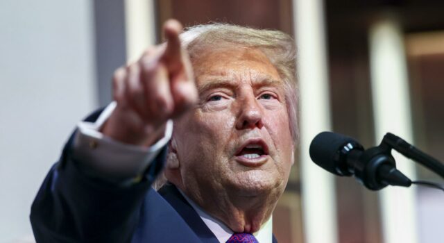 Senado avanza proyecto clave para limitar poderes de guerra de Donald Trump Senado avanza proyecto clave para limitar poderes de guerra de Donald Trump
