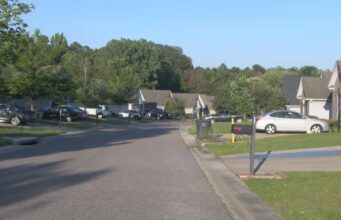Tres menores arrestados tras robos en vehículos y hurto de un arma en Calera Tres menores arrestados tras robos en vehículos y hurto de un arma en Calera