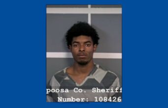 Alabama: arrestan a padre tras muerte de bebé en Alex City Imagen de ficha policial relacionada con el caso investigado por la muerte de un bebé en Alexander City, Alabama.