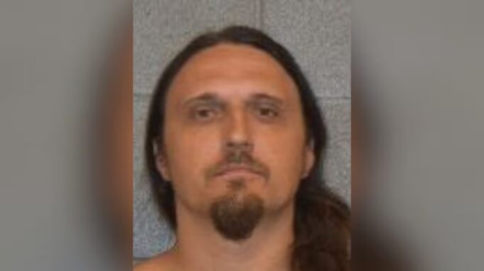 Arresto en Homewood: Procesan a hombre por delitos sexuales Fotografía policial de Chase Womble tras su arresto por cargos de delitos sexuales a menores.