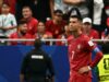 Mundial 2026: RD Congo amarga el debut de Portugal Cristiano Ronaldo con las manos en la cintura y rostro serio vistiendo la camiseta roja de Portugal en el Mundial 2026.