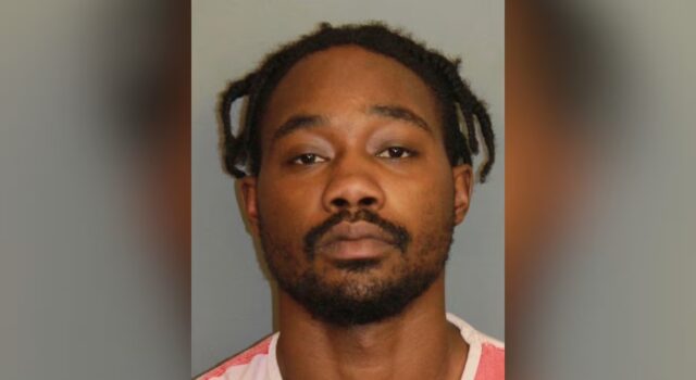 Detienen a Damarcus Cole por tiroteo en Birmingham Retrato policial de Damarcus Cole, de 24 años, arrestado por la Policía de Birmingham por agresión en primer grado.