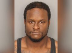 Arresto en Alabama tras ingresar contrabando con un dron Fotografía policial de David Anderson, arrestado por introducir contrabando con un dron en una prisión de Alabama.