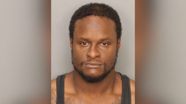 david-anderson-arrestado-contrabando-dron-alabama Fotografía policial de David Anderson, arrestado por introducir contrabando con un dron en una prisión de Alabama.