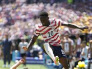 Inmigración por nacimiento impulsa la historia de Balogun Folarin Balogun con Estados Unidos durante un partido del Mundial, caso destacado de inmigración por nacimiento.