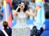 Mundial de la FIFA arranca con show de Katy Perry y Anitta Katy Perry cantando con vestido plateado de flecos en la inauguración del Mundial en Estados Unidos.